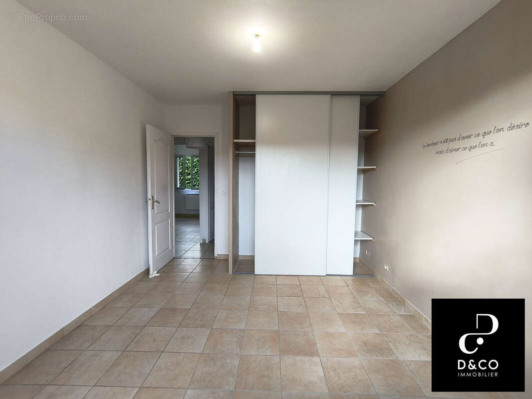 Maison à CHARNAY-LES-MACON