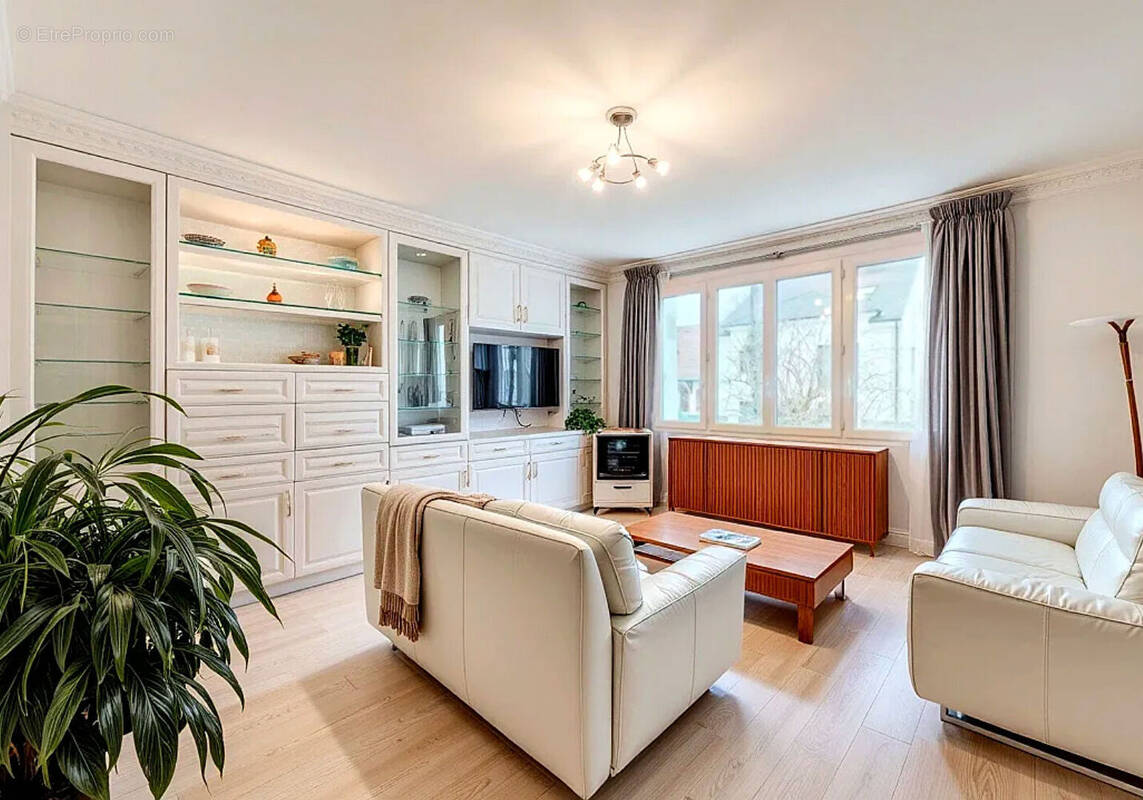 Maison à OZOIR-LA-FERRIERE