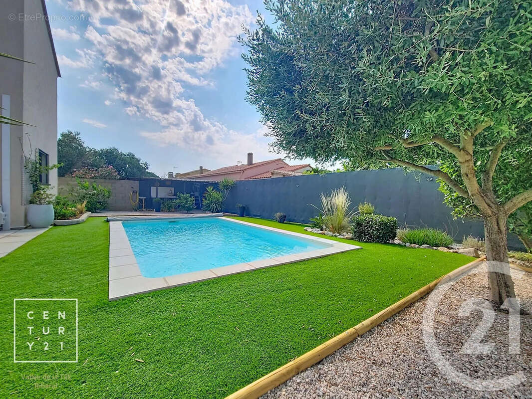 Maison 161 m² à Le Soler  - photo 7