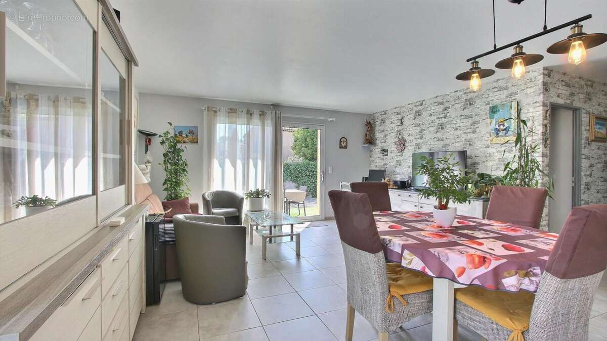 En exclusivite le luc villa plain pied piscine et garage - photo 8