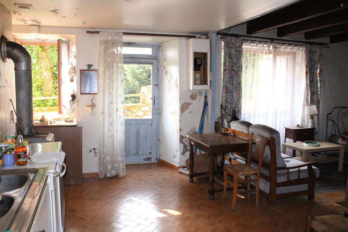 Exclusivité Maison Luc 5 pièce(s) 143 m2 avec jardin sur le chemin de Robert Louis Stevenson - photo 2