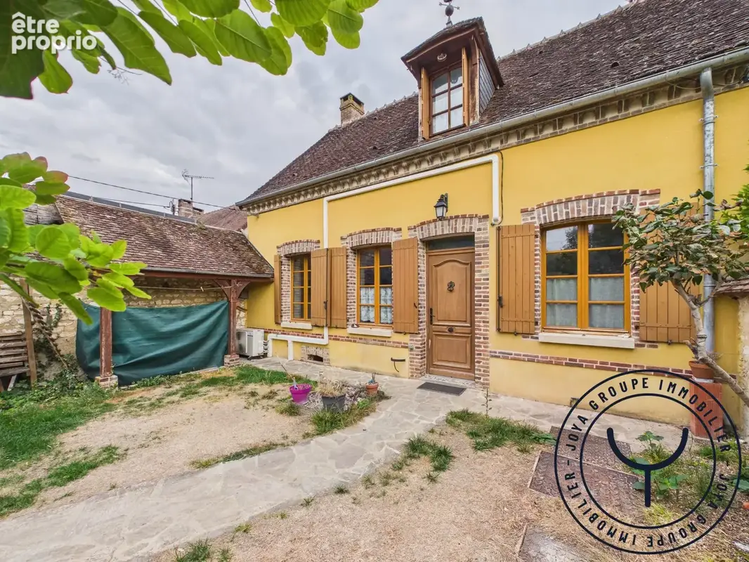 Photo Maison à Neuville-Sur-Vannes au prix de 95 000€