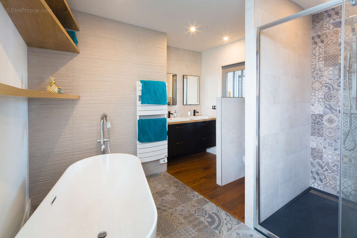 Maison 188 m² à Carbon-Blanc  - photo 10