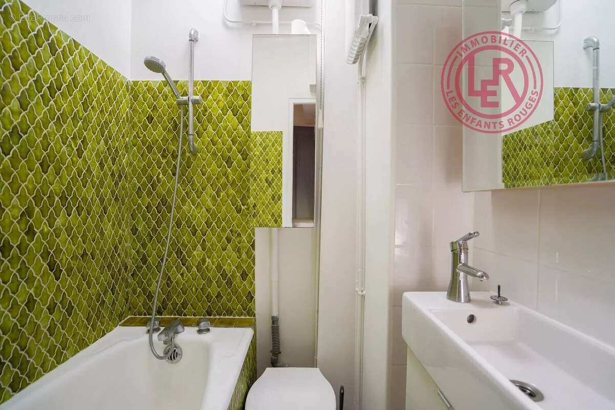 Paris 7ème - Ecole Militaire - Avenue de la Bourdonnais - Appartement de 2 chambres de 45,53m2 au dernier étage par ascenseur - photo 11