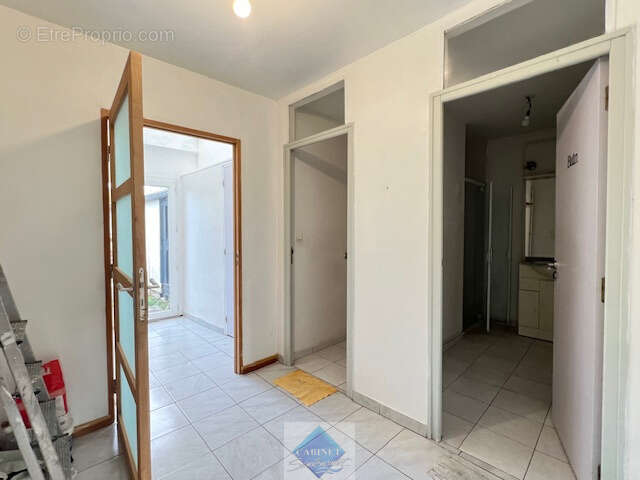 Maison de ville - Quartier recherché - Chambre au RDC - photo 17