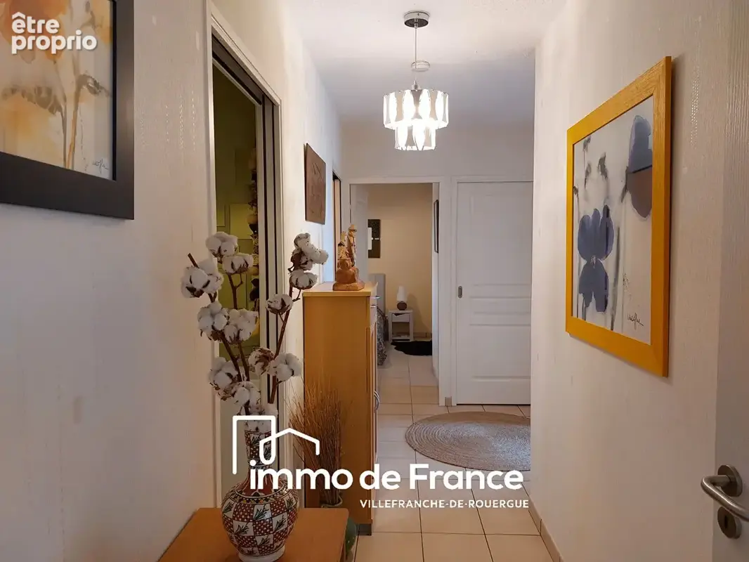 Appartement T4 de 93.69m²  avec parking et garage - photo 5