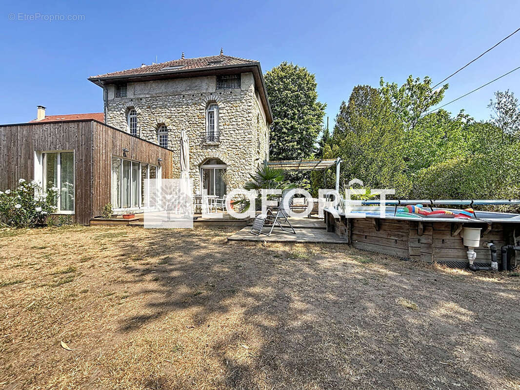 Maison Vert Saint Denis 7 pièces 155 m² - photo 2