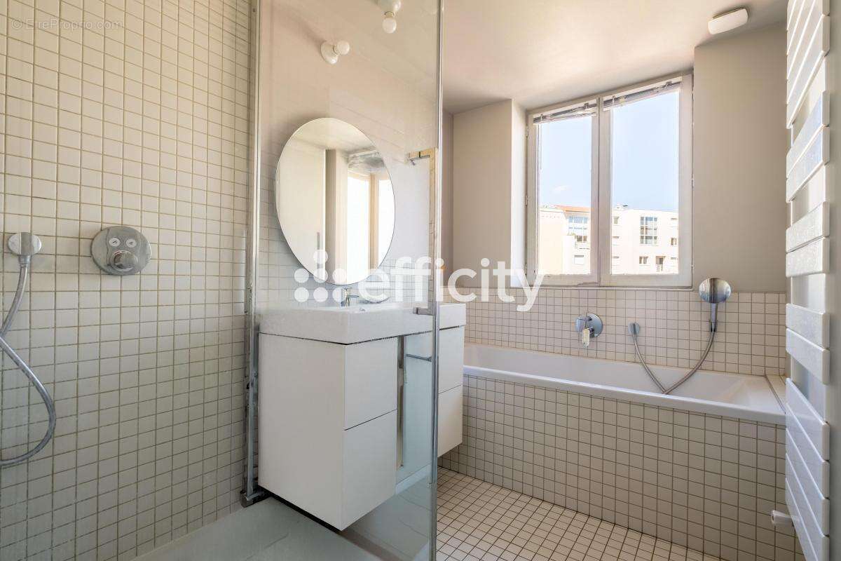 Appartement à LYON-7E