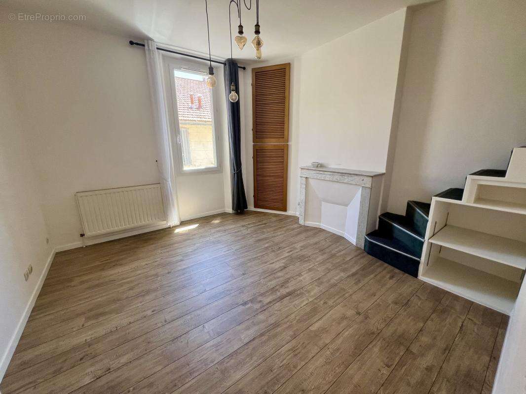 Appartement à MARSEILLE-16E