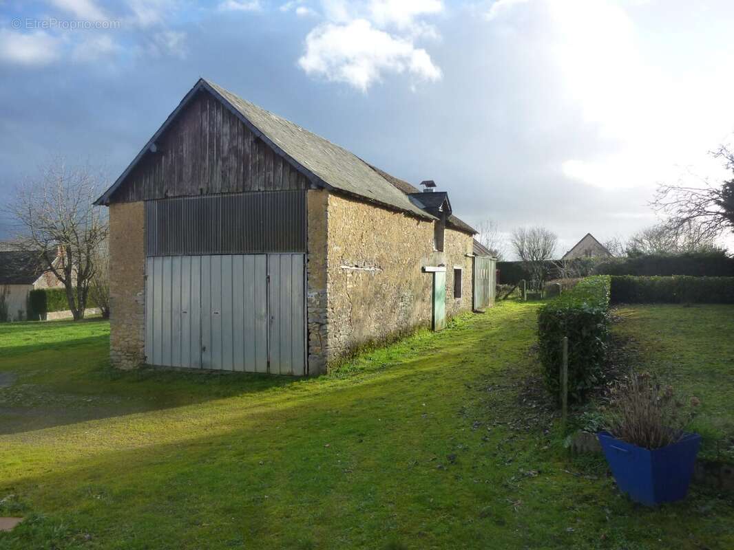 Maison à LOUE