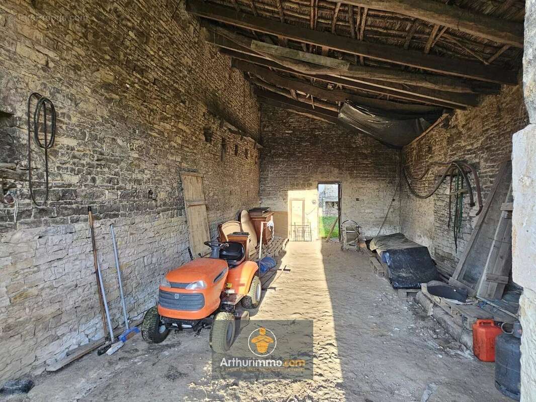 Maison à SAINT-SAUVEUR-D&#039;AUNIS