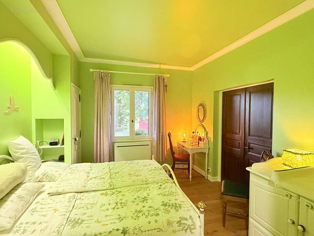 Maison 205 m² à La Chatre  - photo 8
