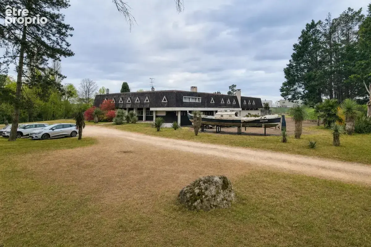 Maison 12 pièces, 617 m² avec jardin à Roquefort - photo 12