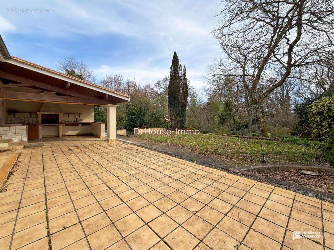 Maison 157 m² à Leognan  - photo 7