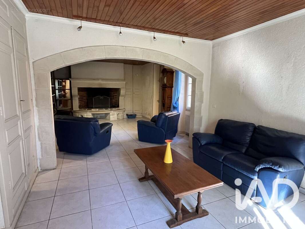Maison 310 m² à Manciet  - photo 3