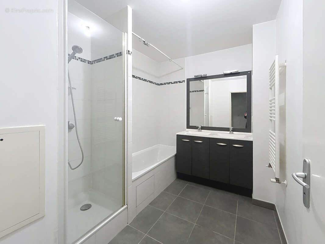 Appartement à LYON-8E