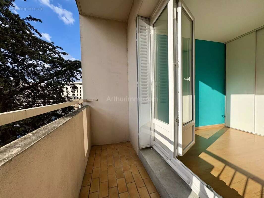 Appartement à LE PONT-DE-CLAIX