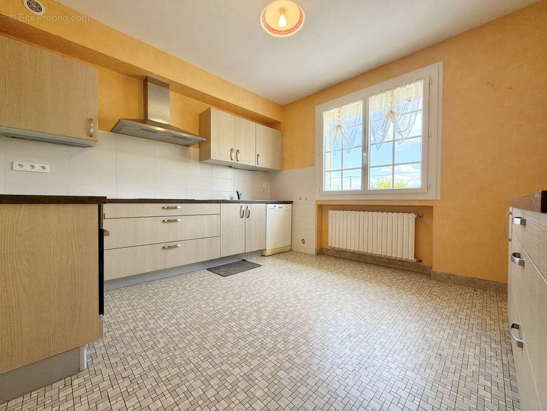 Maison à SAINT-SYLVESTRE-SUR-LOT