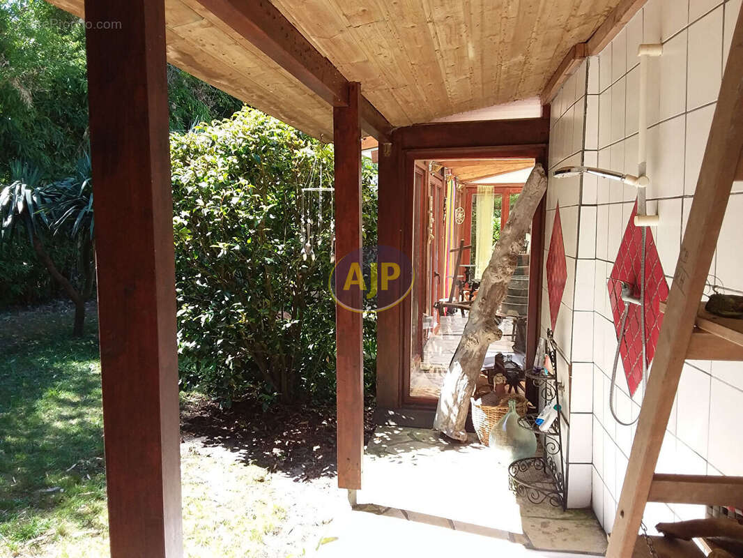 Maison à VENDAYS-MONTALIVET