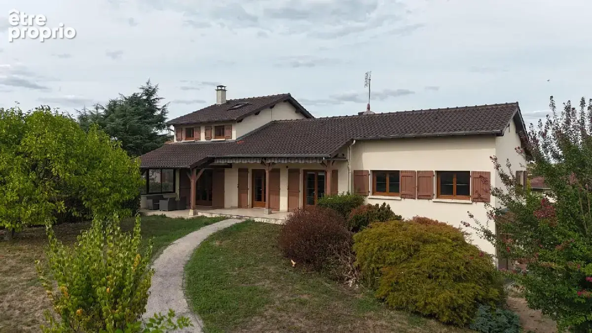 Maison à SENOZAN