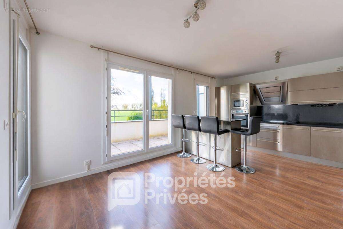 Appartement à GIF-SUR-YVETTE