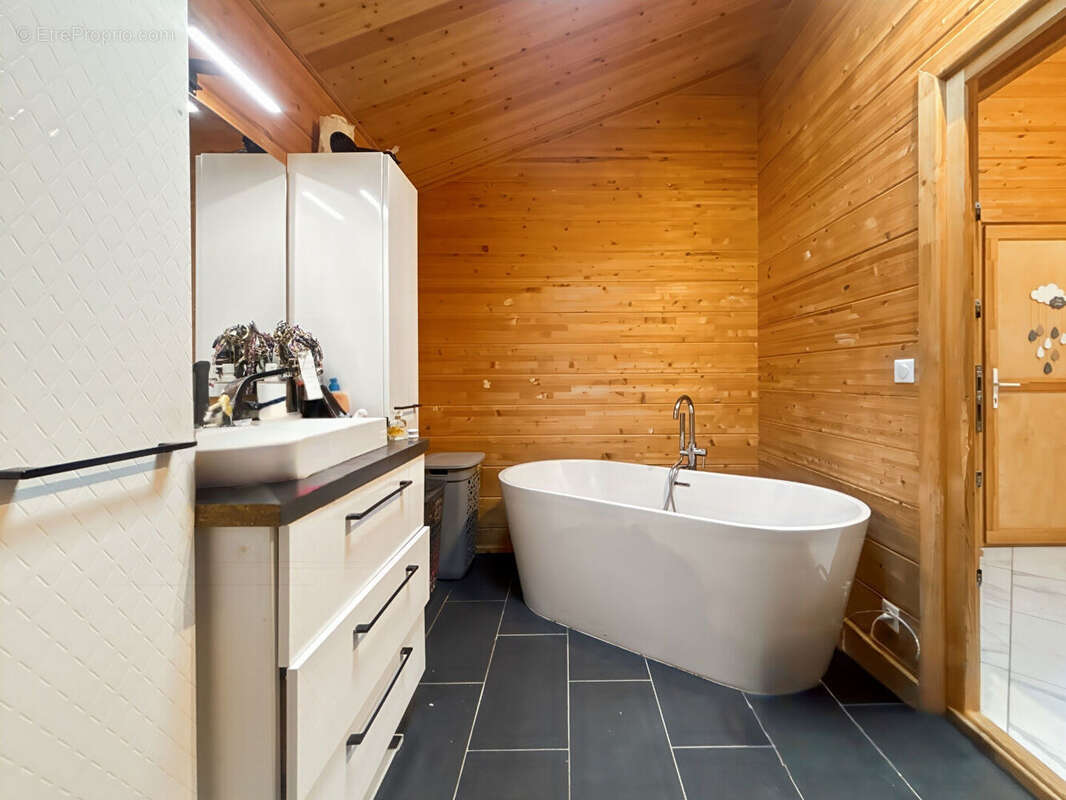 Maison à LA COUTURE-BOUSSEY