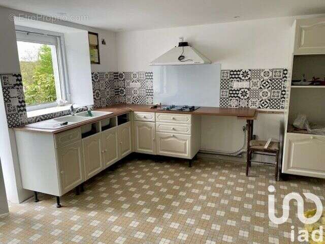 Maison 56 m² à Monthoiron  - photo 2