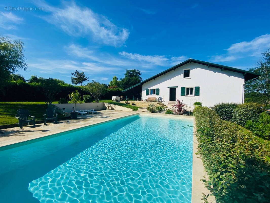 Maison à URCUIT
