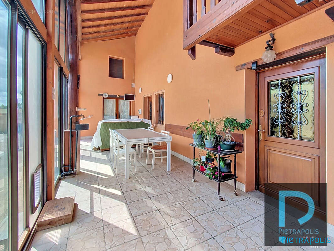 VERANDA  avec store screem - Maison à SAINT-CYR-SUR-MENTHON