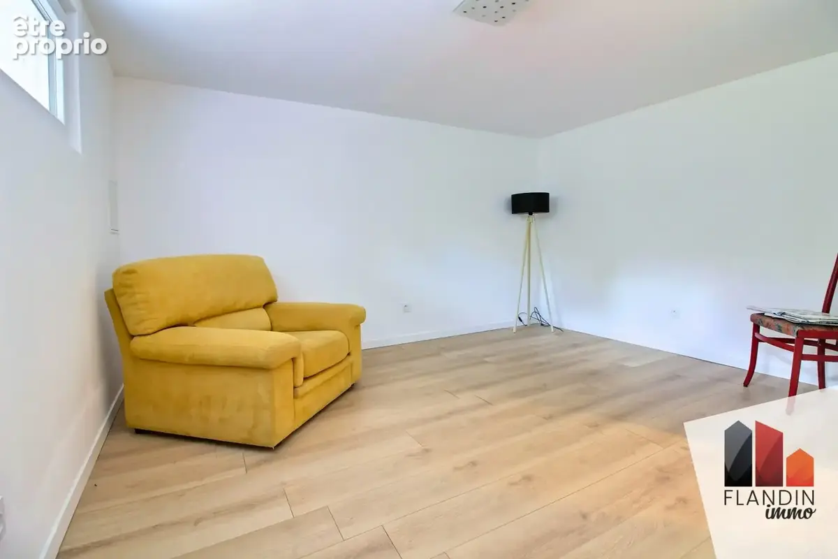 Maison 135 m² à Vernaison  - photo 8