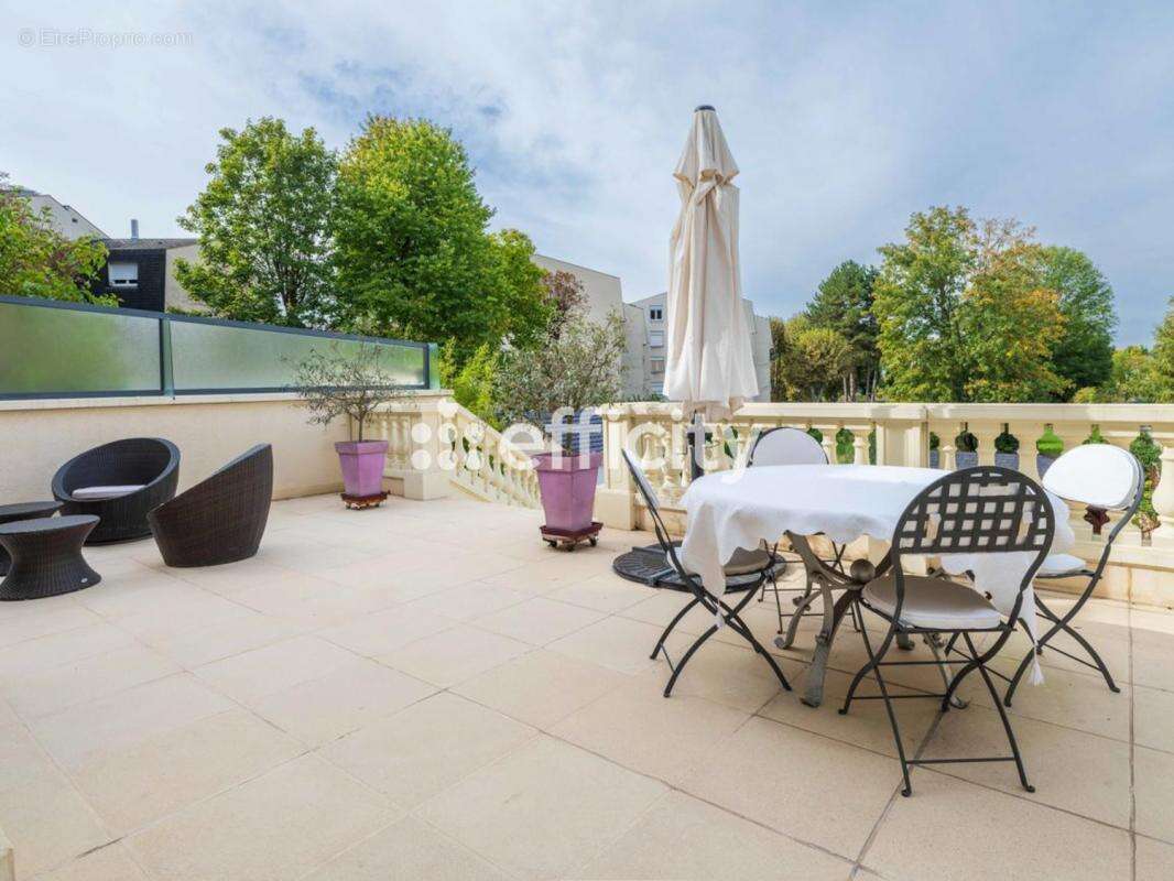 Maison à BRY-SUR-MARNE