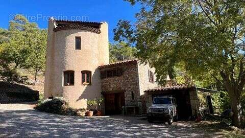Maison à CALLAS