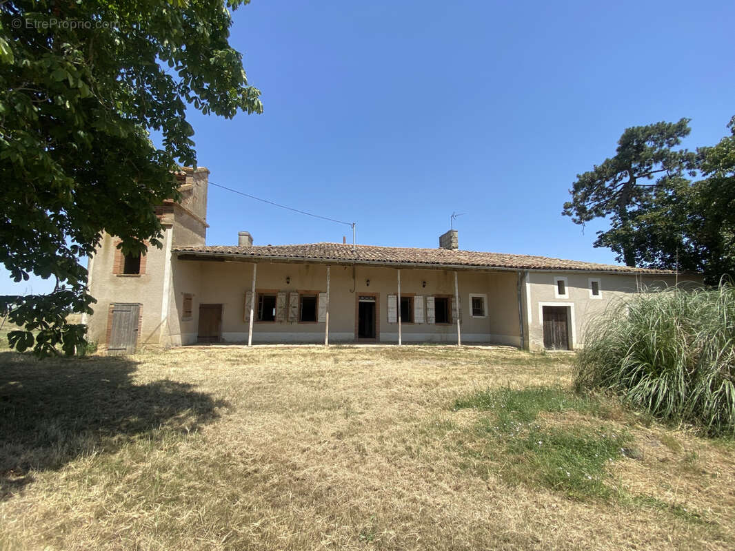 Maison à LAUNAC