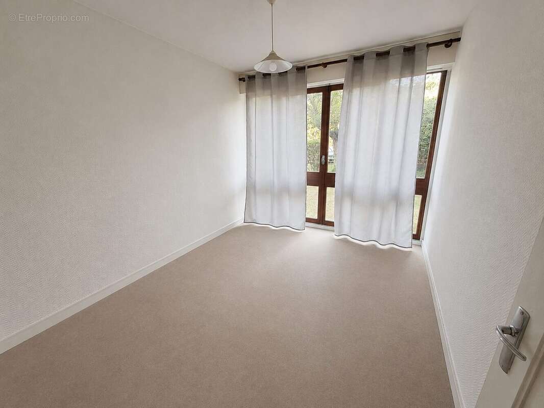 Appartement à FONTENAY-LE-FLEURY