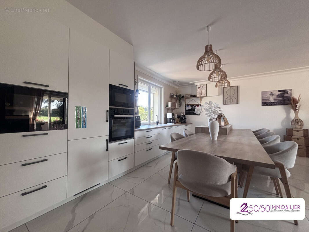 Maison 144 m² à Taule  - photo 6