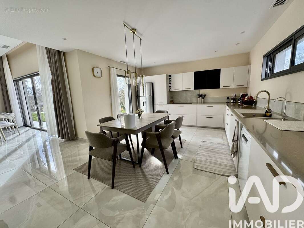 Photo 2 - Maison à POMPIGNAC