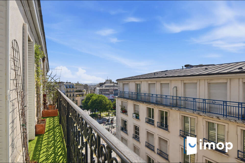 Appartement à PARIS-18E