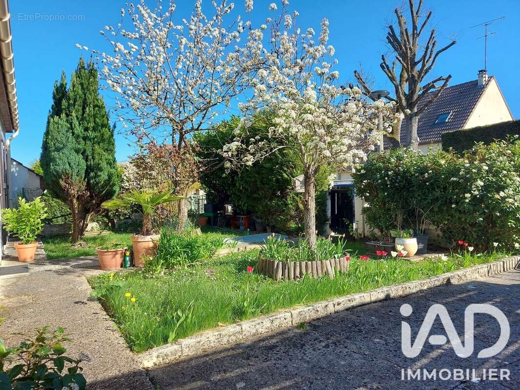 Photo 2 - Maison à CHAMPAGNE-SUR-SEINE