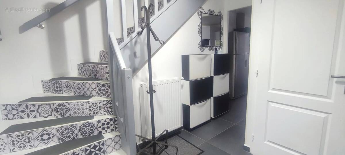 Maison à CHANTELOUP-LES-VIGNES