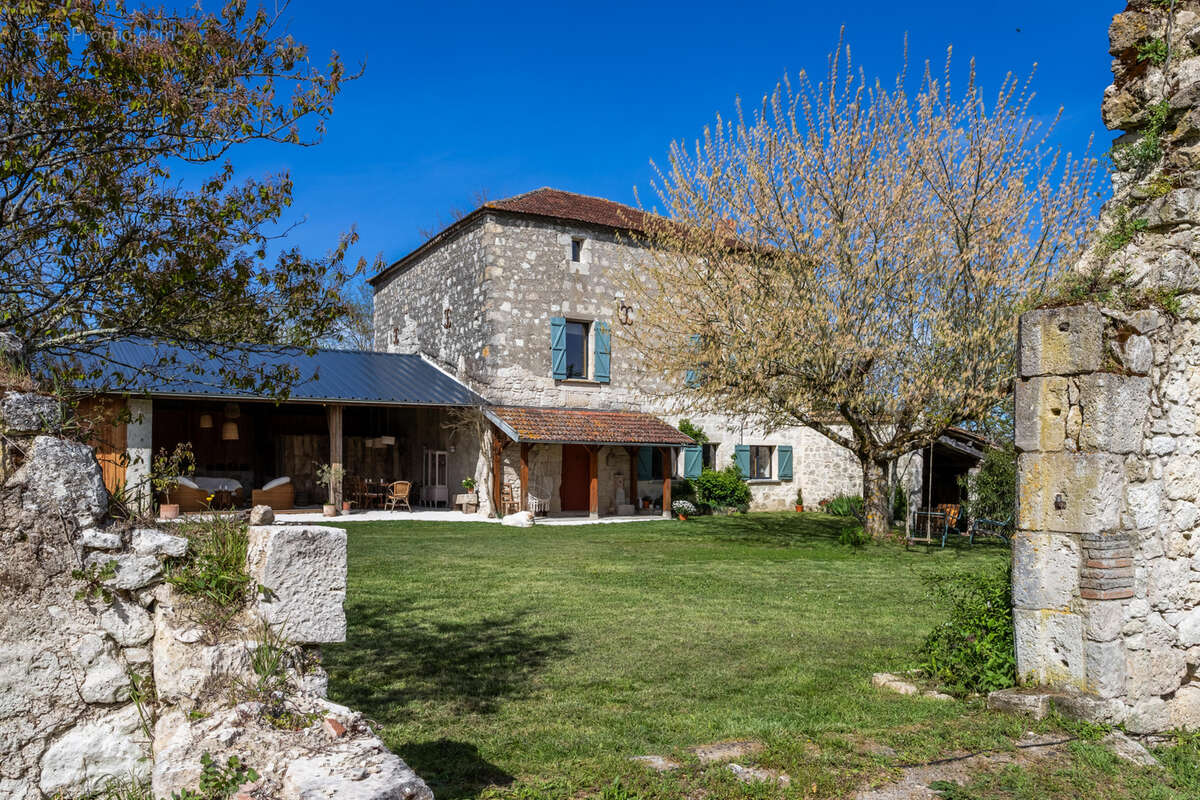 Maison à ENGAYRAC