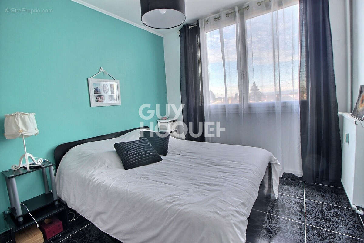 Appartement à BOULBON