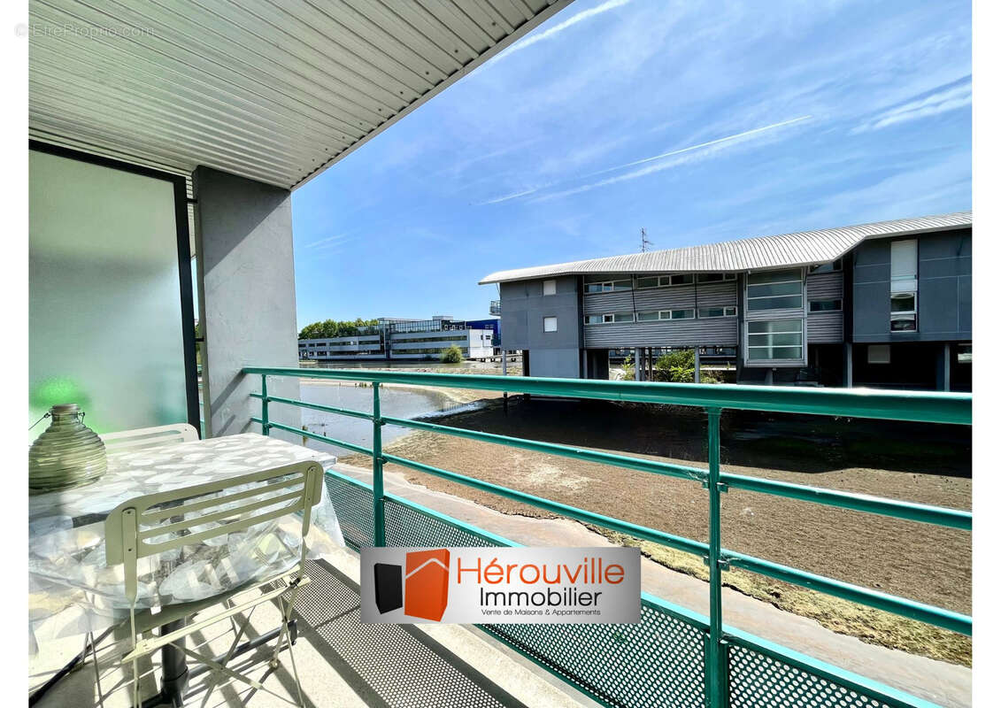 Appartement à HEROUVILLE-SAINT-CLAIR
