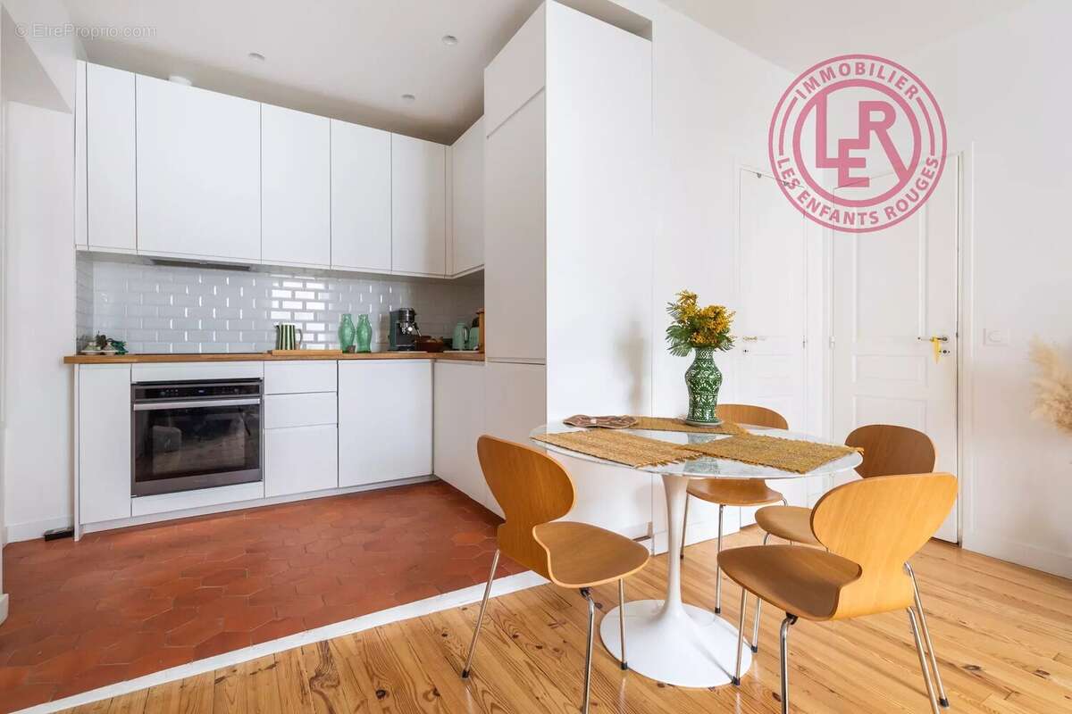 Appartement à PARIS-10E