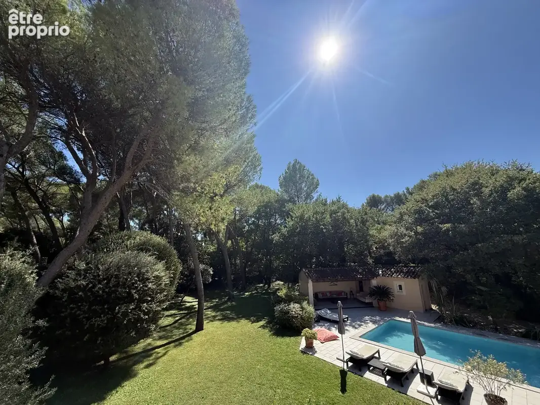 MAZAN   Villa d'exception de 240 m2, piscine chauffée, parc arboré de 2 500 m2 sans vis-à-vis - photo 24