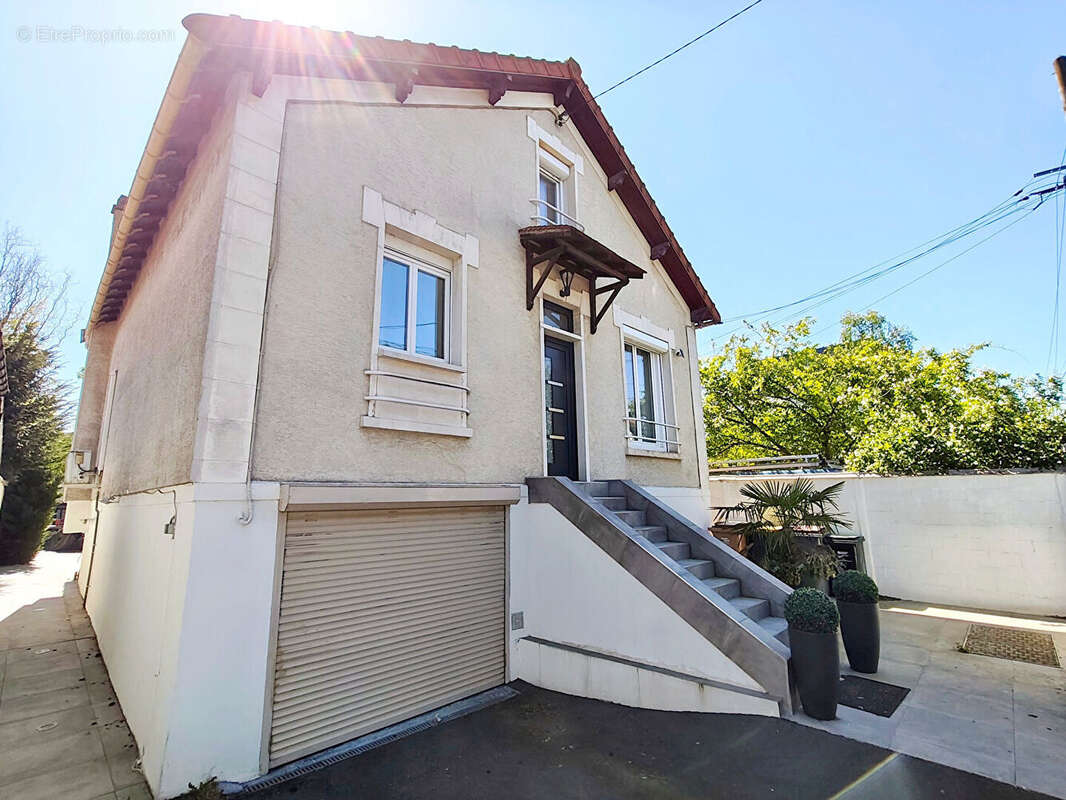Maison à VILLEMOMBLE