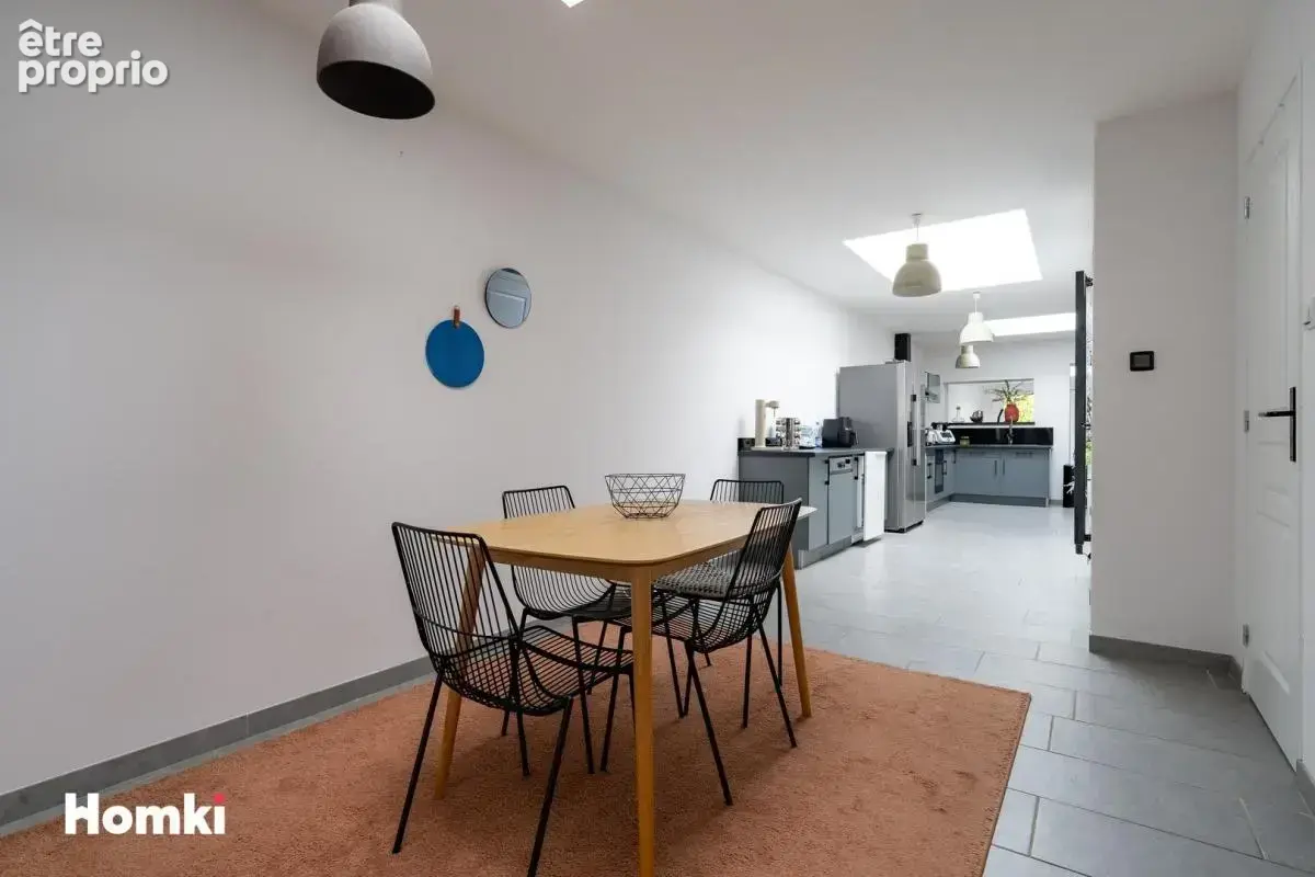 Maison/Villa T6 de 139 m² à Tourcoing 59200 - photo 4