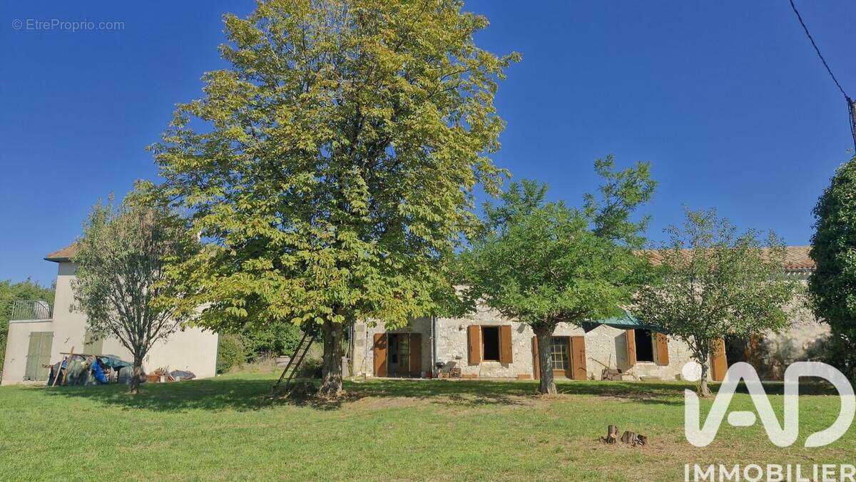 Photo 1 - Maison à PESSAC-SUR-DORDOGNE