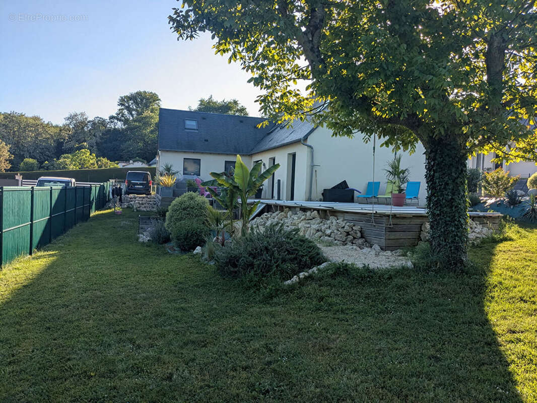 Maison à NAZELLES-NEGRON