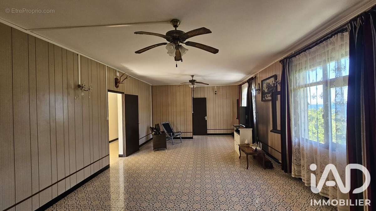 Maison 244 m² à Saint-Joseph  - photo 9