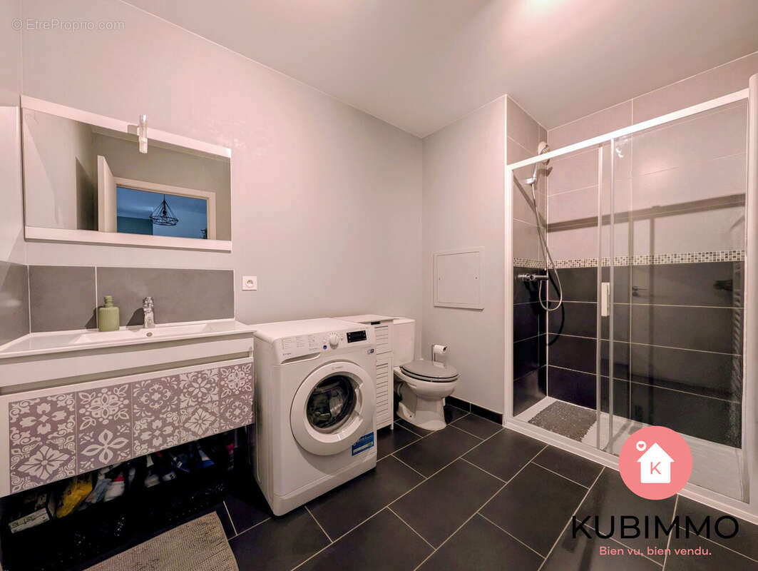 Appartement à VAUJOURS